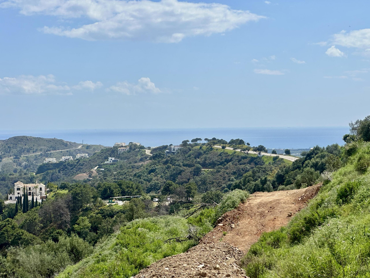 Residential Plot in Benahavís