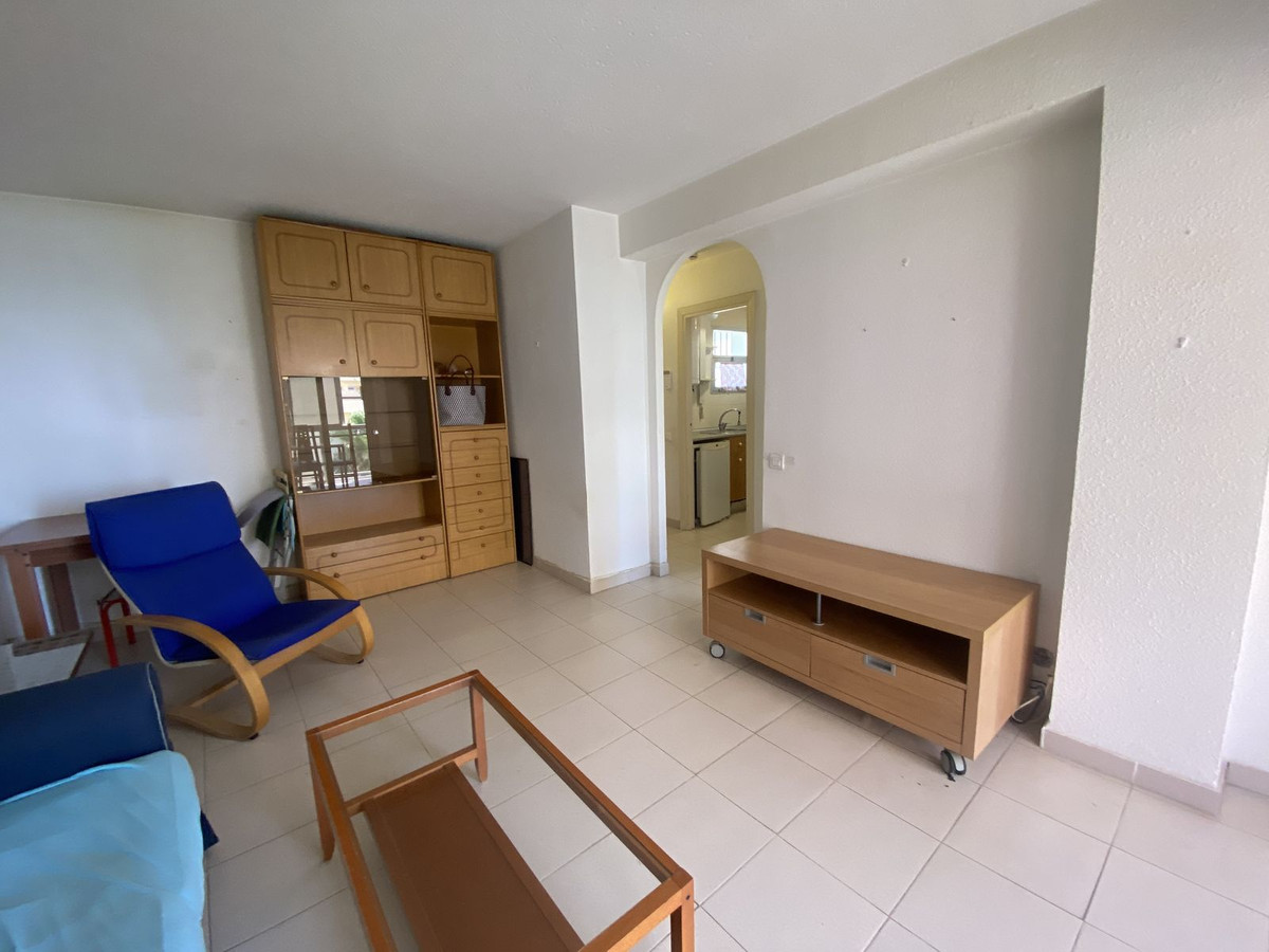 Middle Floor Apartment in Marbella