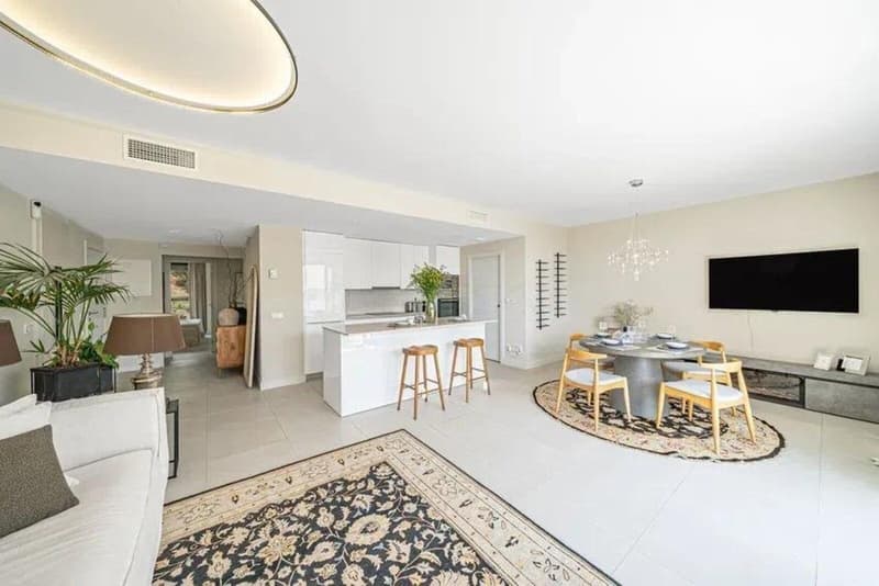 Middle Floor Apartment in Estepona
