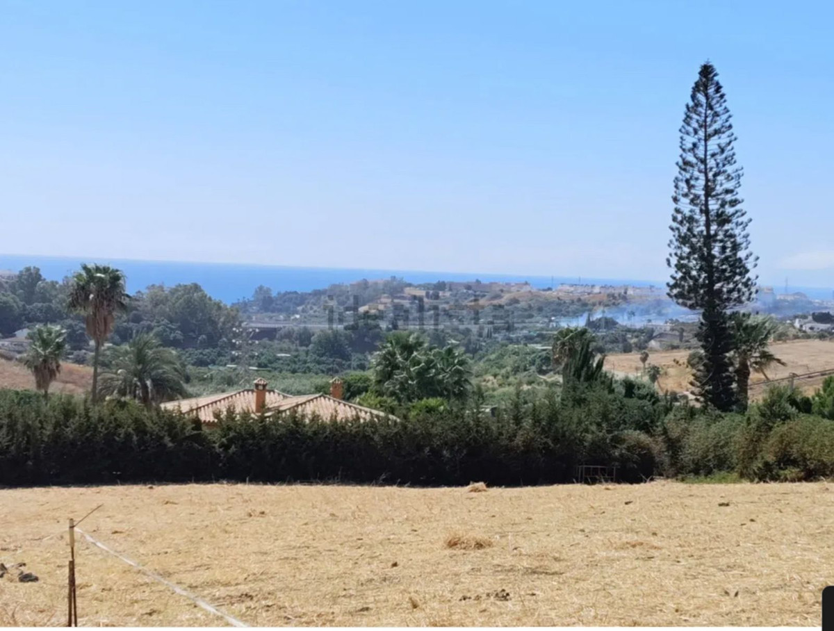 Land in Estepona
