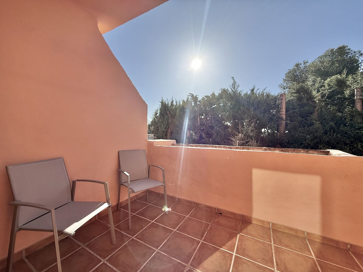Middle Floor Apartment in Benahavís