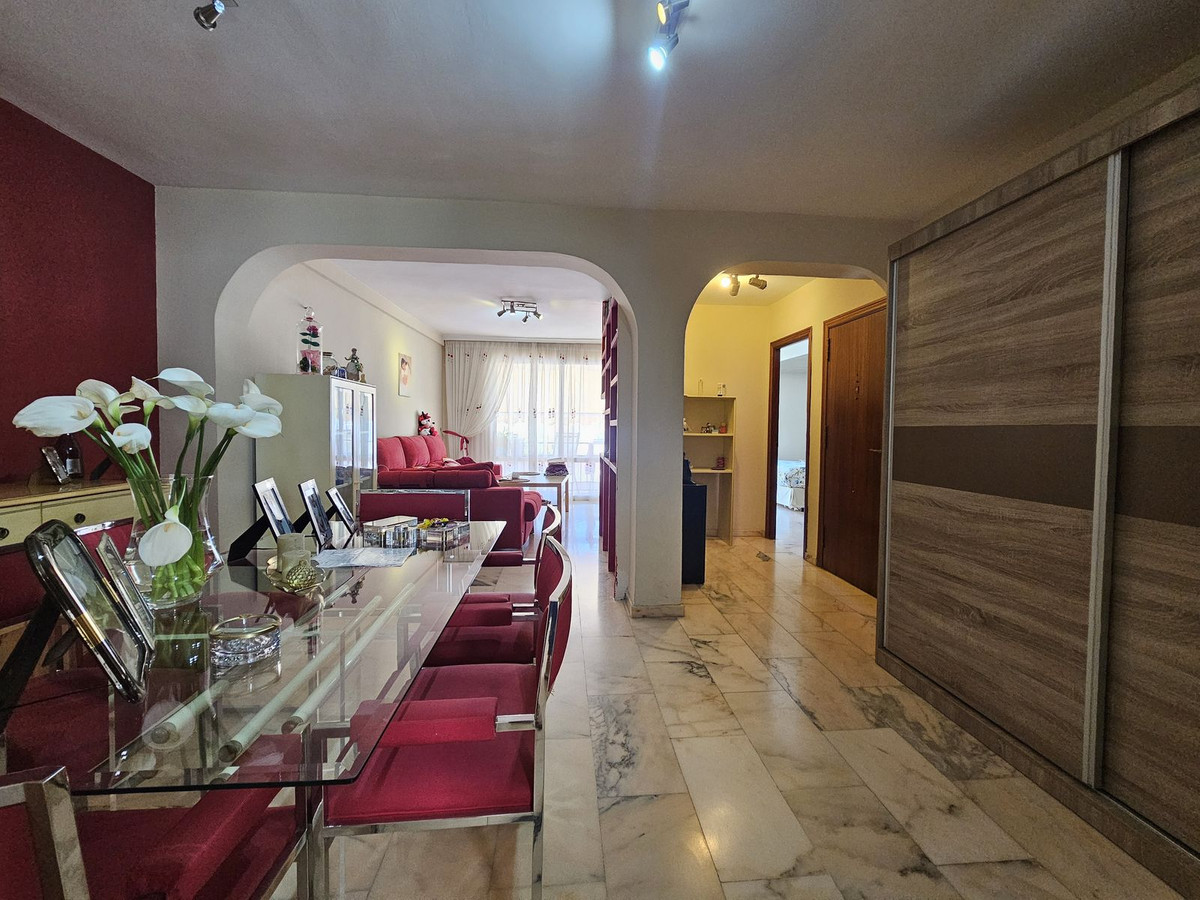 Top Floor Apartment in Estepona