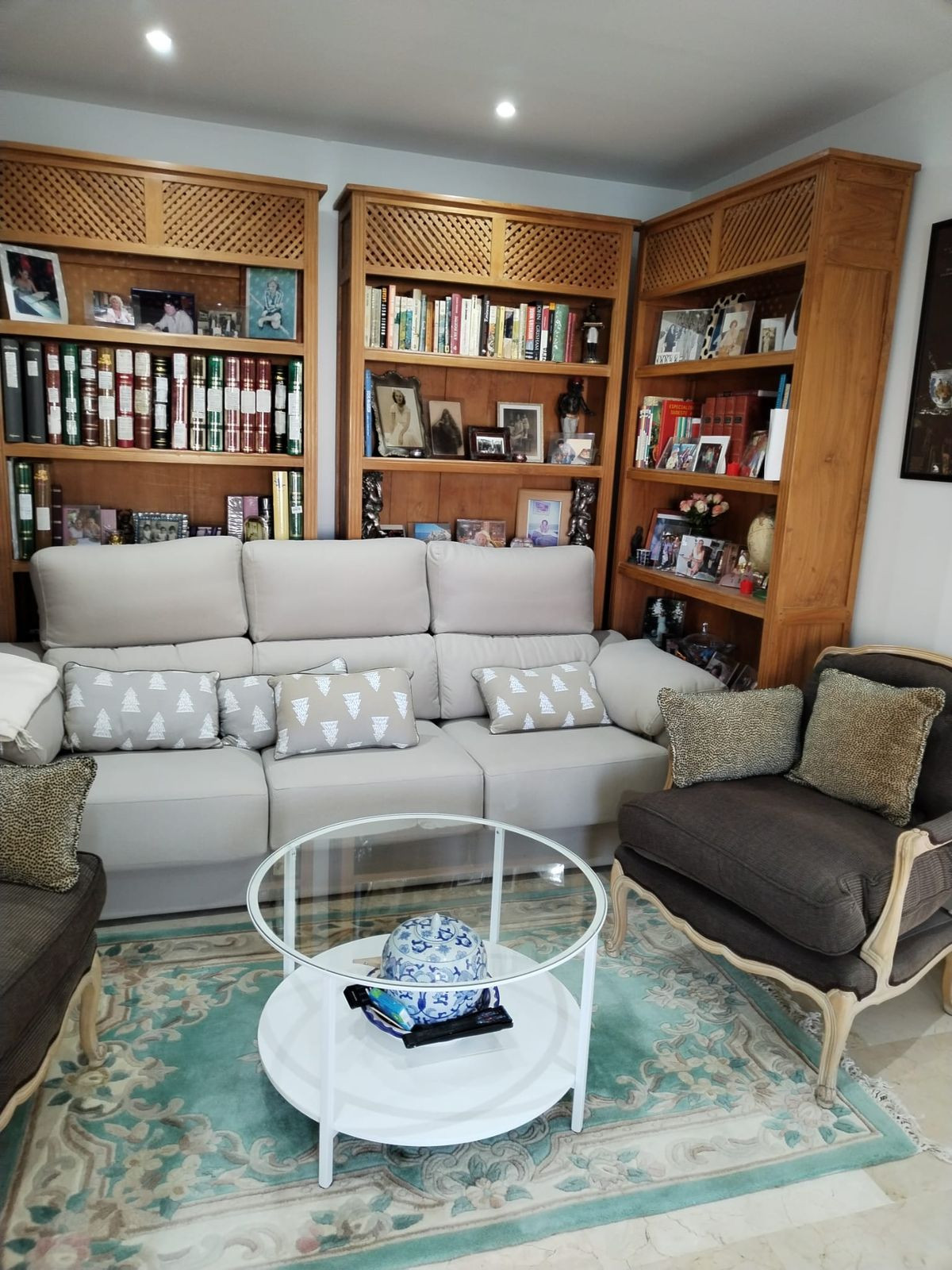 Middle Floor Apartment in Marbella