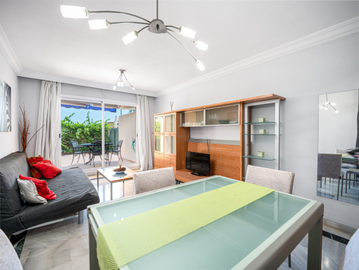 Middle Floor Apartment in Marbella