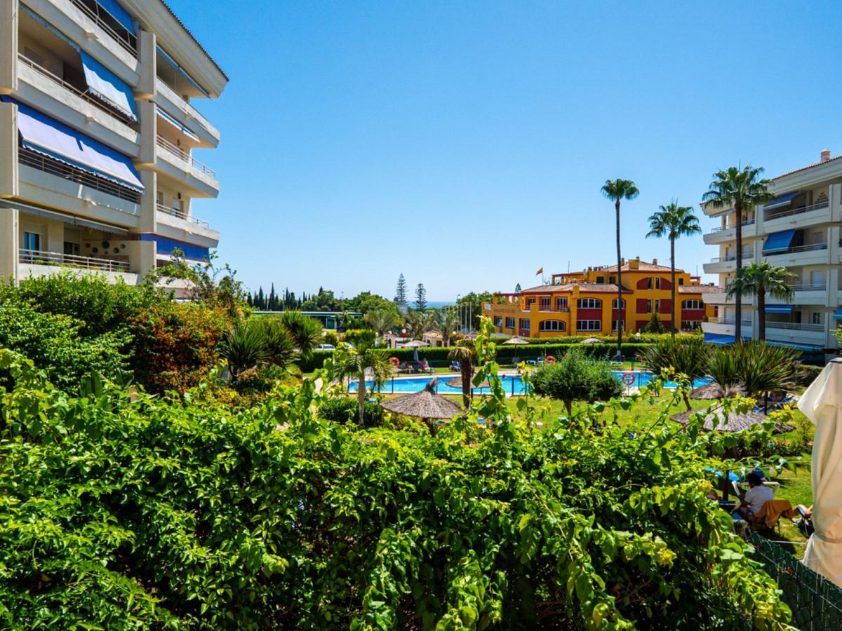 Middle Floor Apartment in Marbella