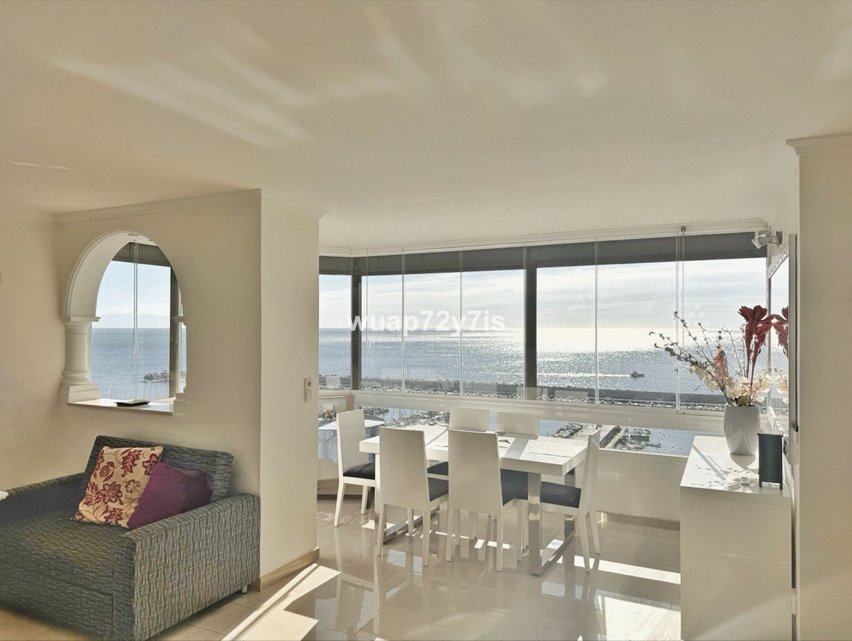 Top Floor Apartment in Fuengirola