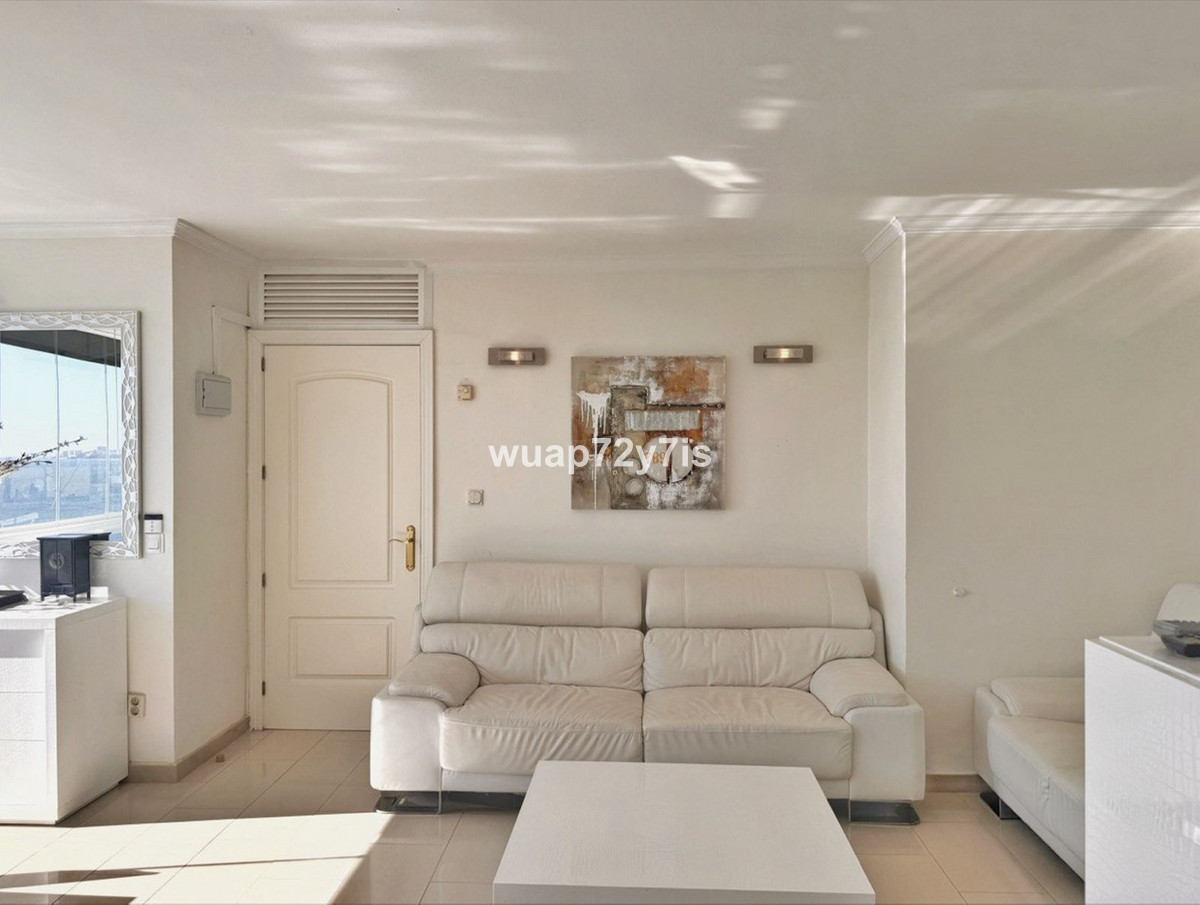 Top Floor Apartment in Fuengirola