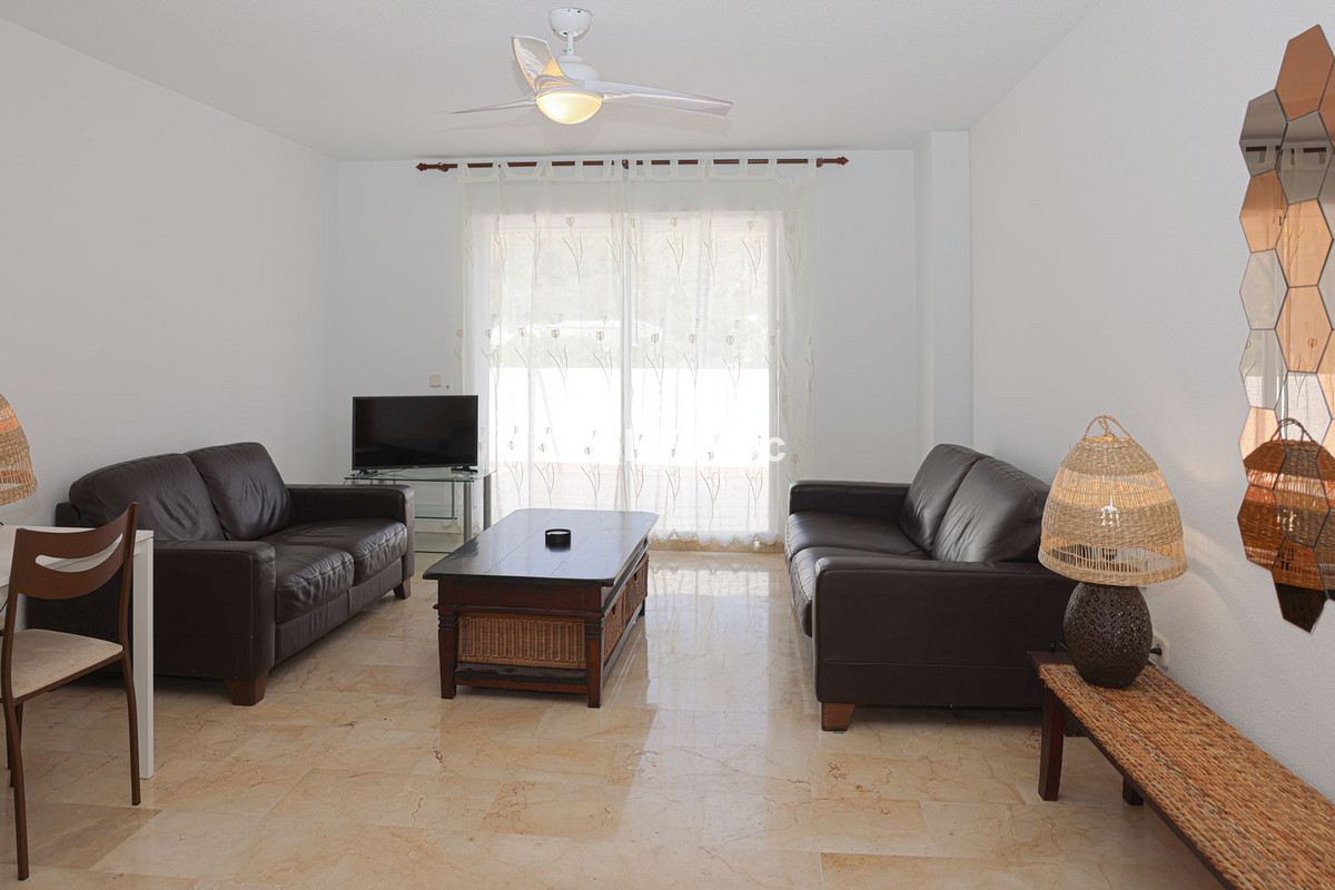 Middle Floor Apartment in Benahavís