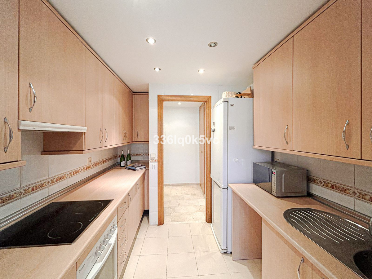 Middle Floor Apartment in Benahavís
