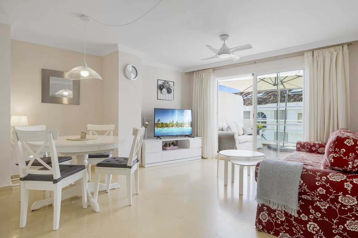 Middle Floor Apartment in Marbella