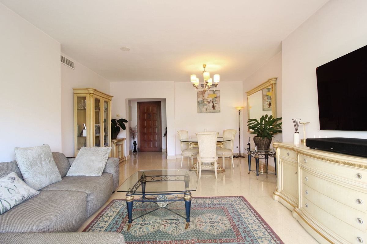 Ground Floor Apartment in Benahavís