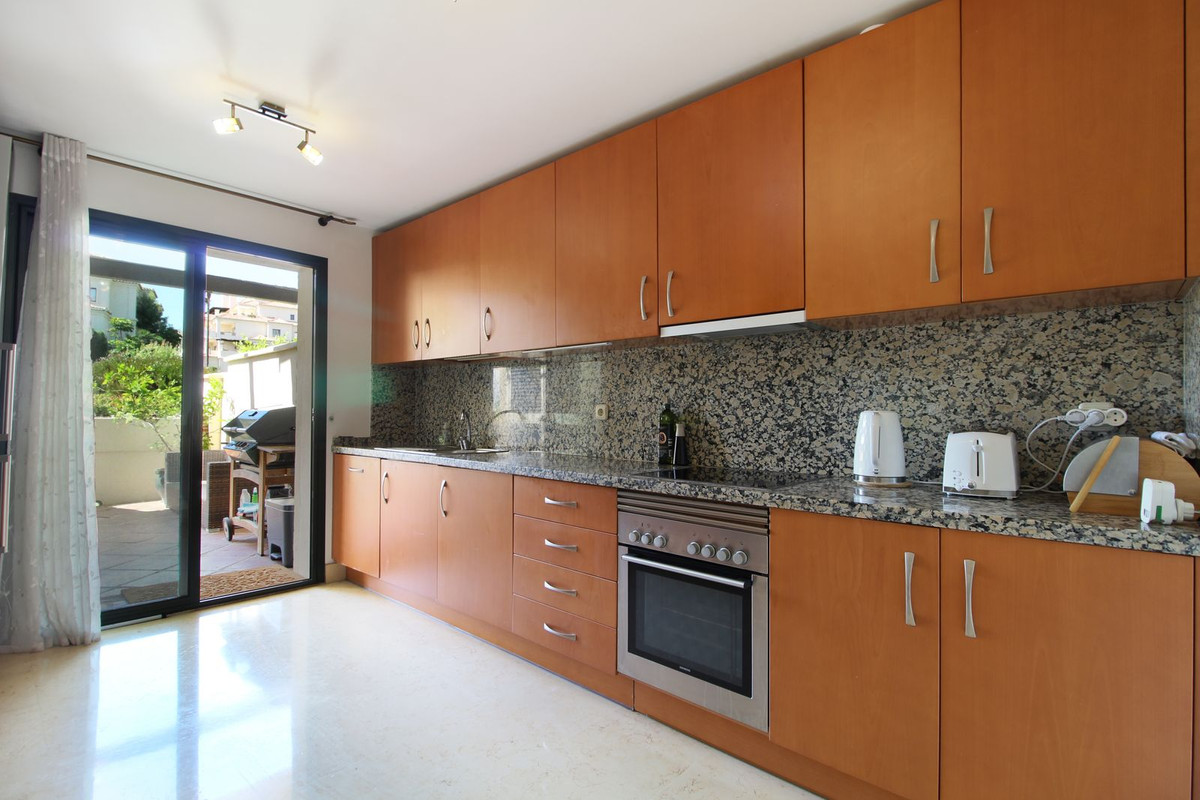 Ground Floor Apartment in Benahavís