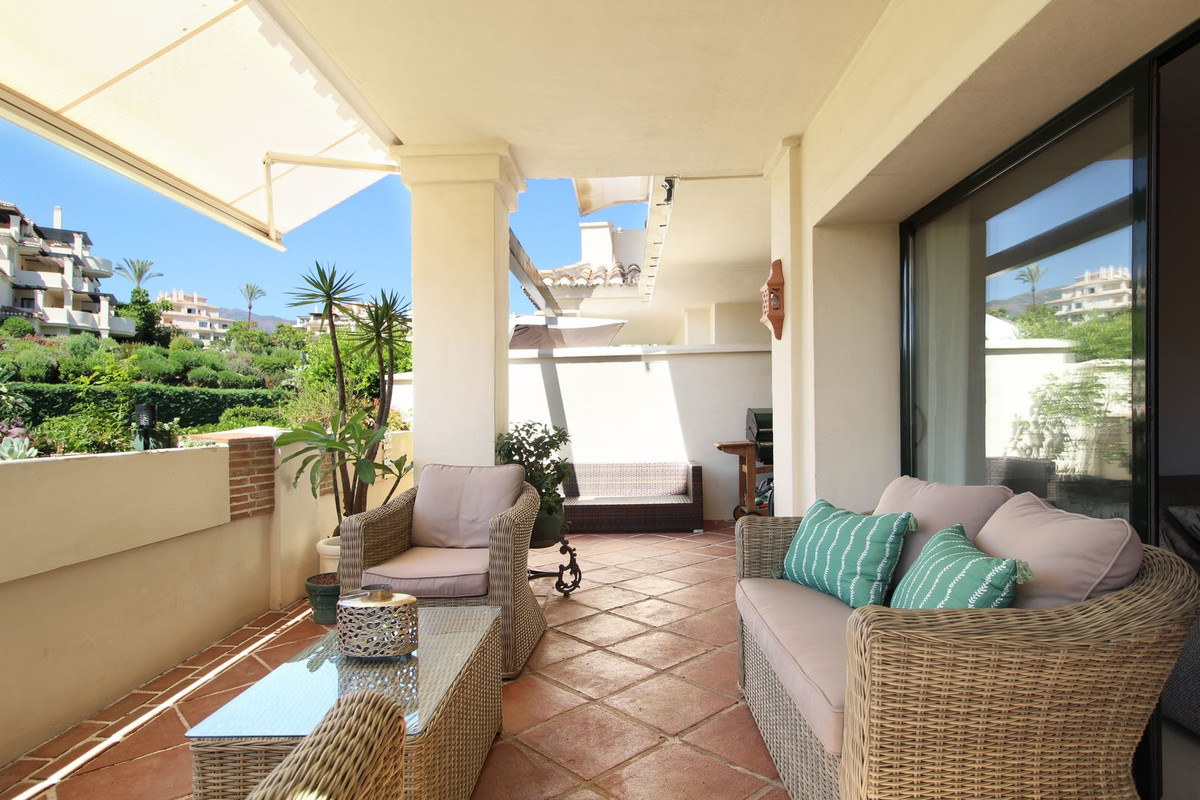 Ground Floor Apartment in Benahavís