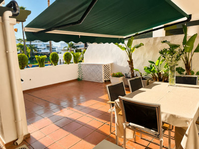 Middle Floor Apartment in Nueva Andalucía