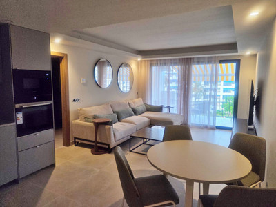 Middle Floor Apartment in Puerto Banús