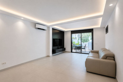 Semi-Detached House in Nueva Andalucía