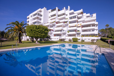 Middle Floor Apartment in Guadalmina Alta
