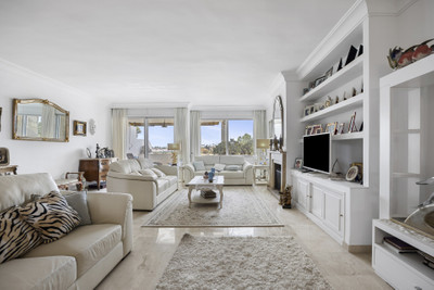 Middle Floor Apartment in Guadalmina Alta