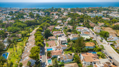Detached Villa in Nueva Andalucía