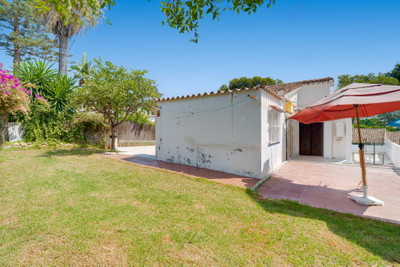 Detached Villa in Nueva Andalucía