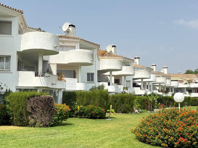 Middle Floor Apartment in Mijas Golf