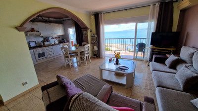 Middle Floor Apartment in Estepona