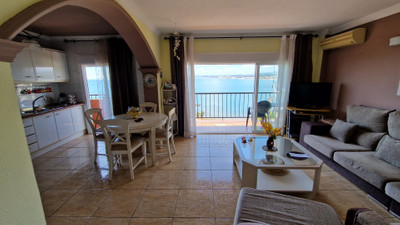 Middle Floor Apartment in Estepona