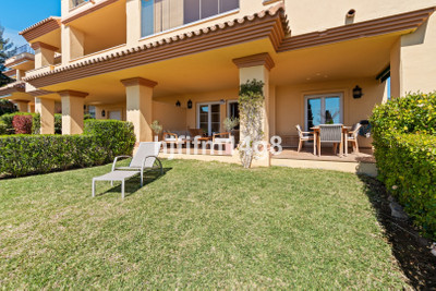 Ground Floor Apartment in Nueva Andalucía