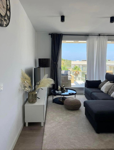 Top Floor Apartment in Estepona