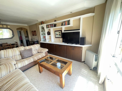 Top Floor Apartment in Estepona