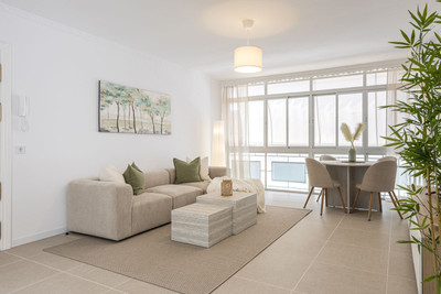 Middle Floor Apartment in Estepona