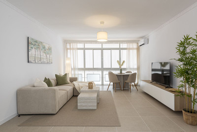 Middle Floor Apartment in Estepona