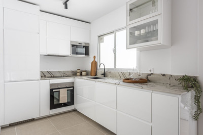 Middle Floor Apartment in Estepona