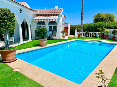 Detached Villa in El Faro