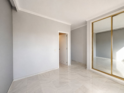Middle Floor Apartment in Marbella