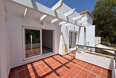 Penthouse in Nueva Andalucía