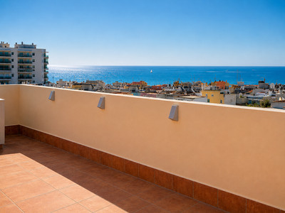 Middle Floor Apartment in Estepona