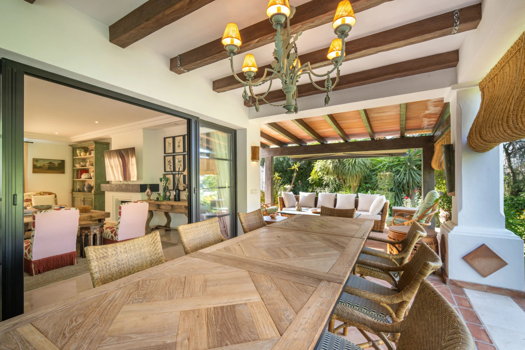 Charming Mediterranean Property on the Frontline of Golf in La Quinta, Benahavis - Image 5