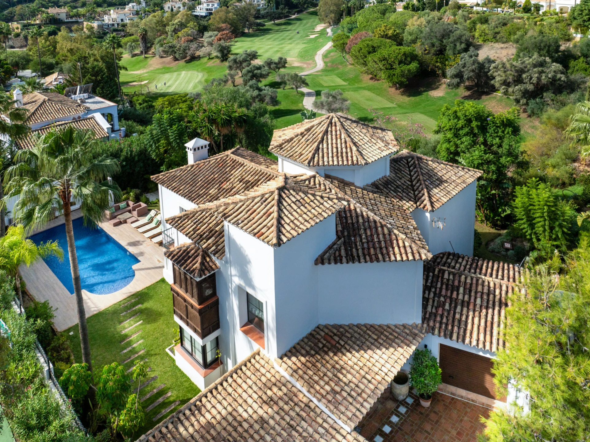 Charming Mediterranean Property on the Frontline of Golf in La Quinta, Benahavis - Image 18