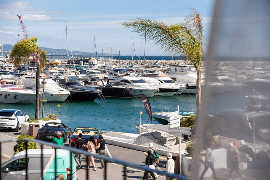 Banus 131 - Image 2