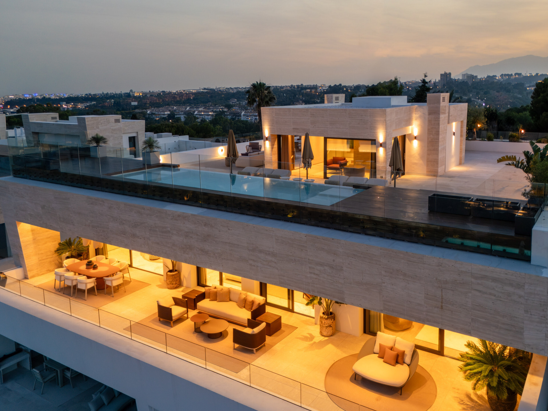 Skyvilla 6 - Image 2