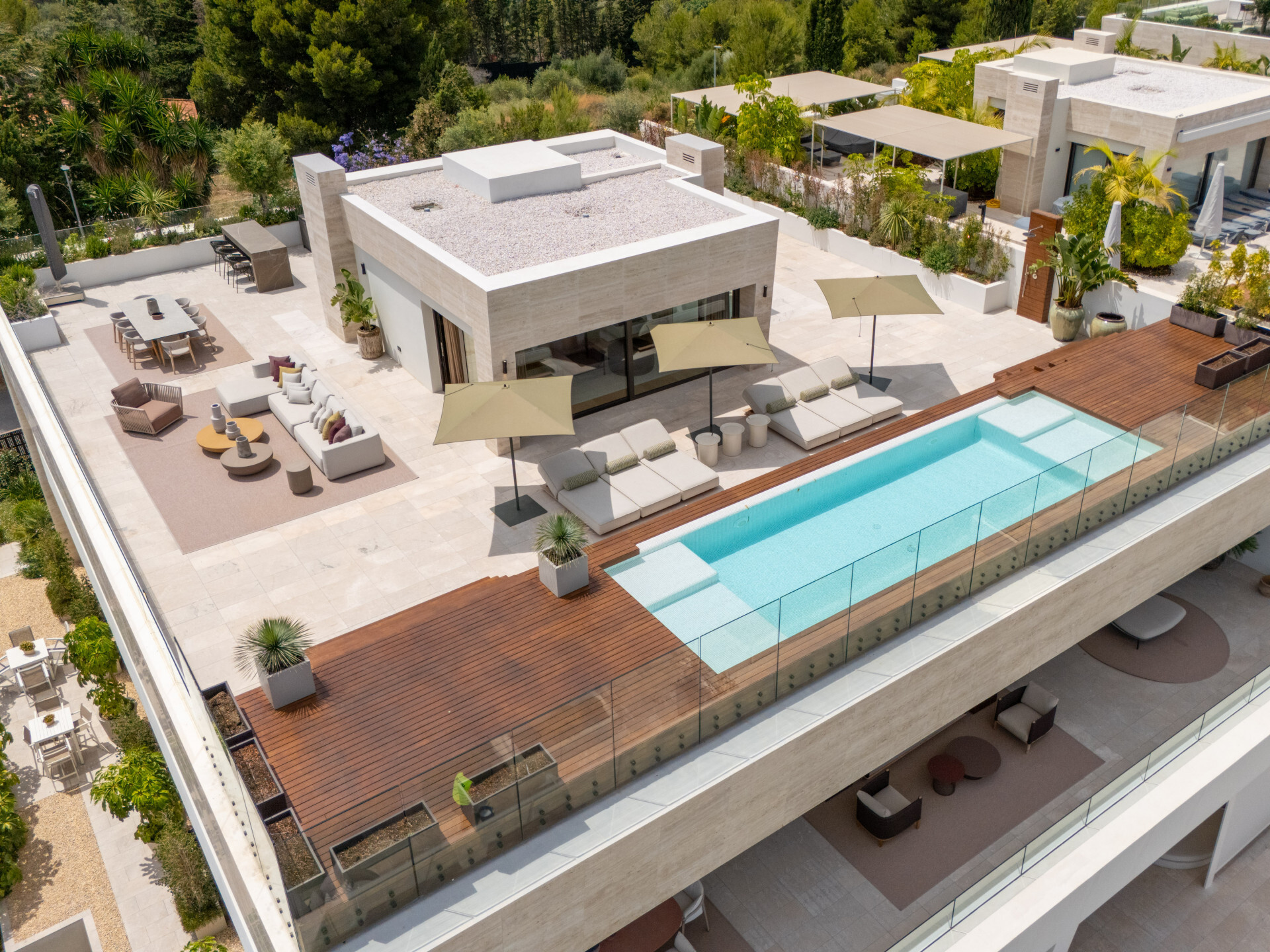 Skyvilla 6 - Image 3