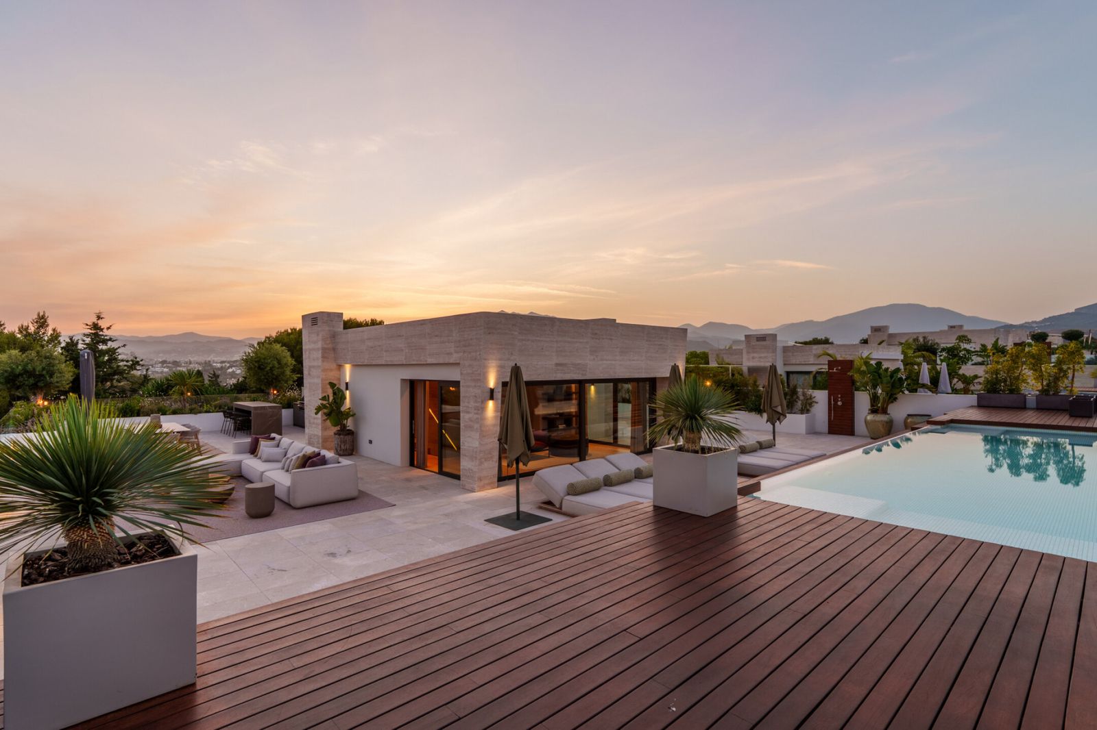 Skyvilla 6 - Image 31