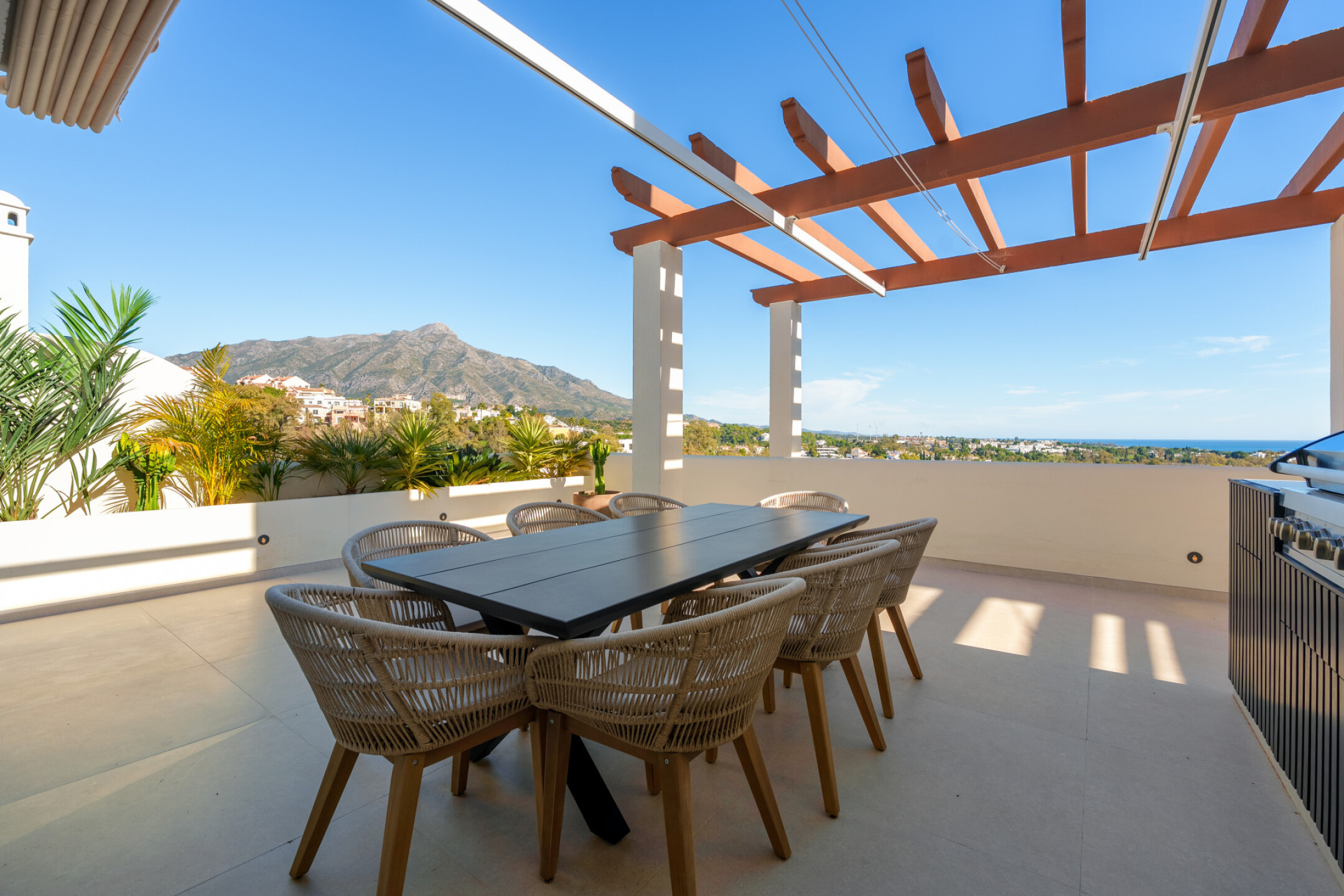 Renovated Scandinavian-Style Duplex Penthouse with Private Pool and Panoramic Views in La Cerquilla - Image 10
