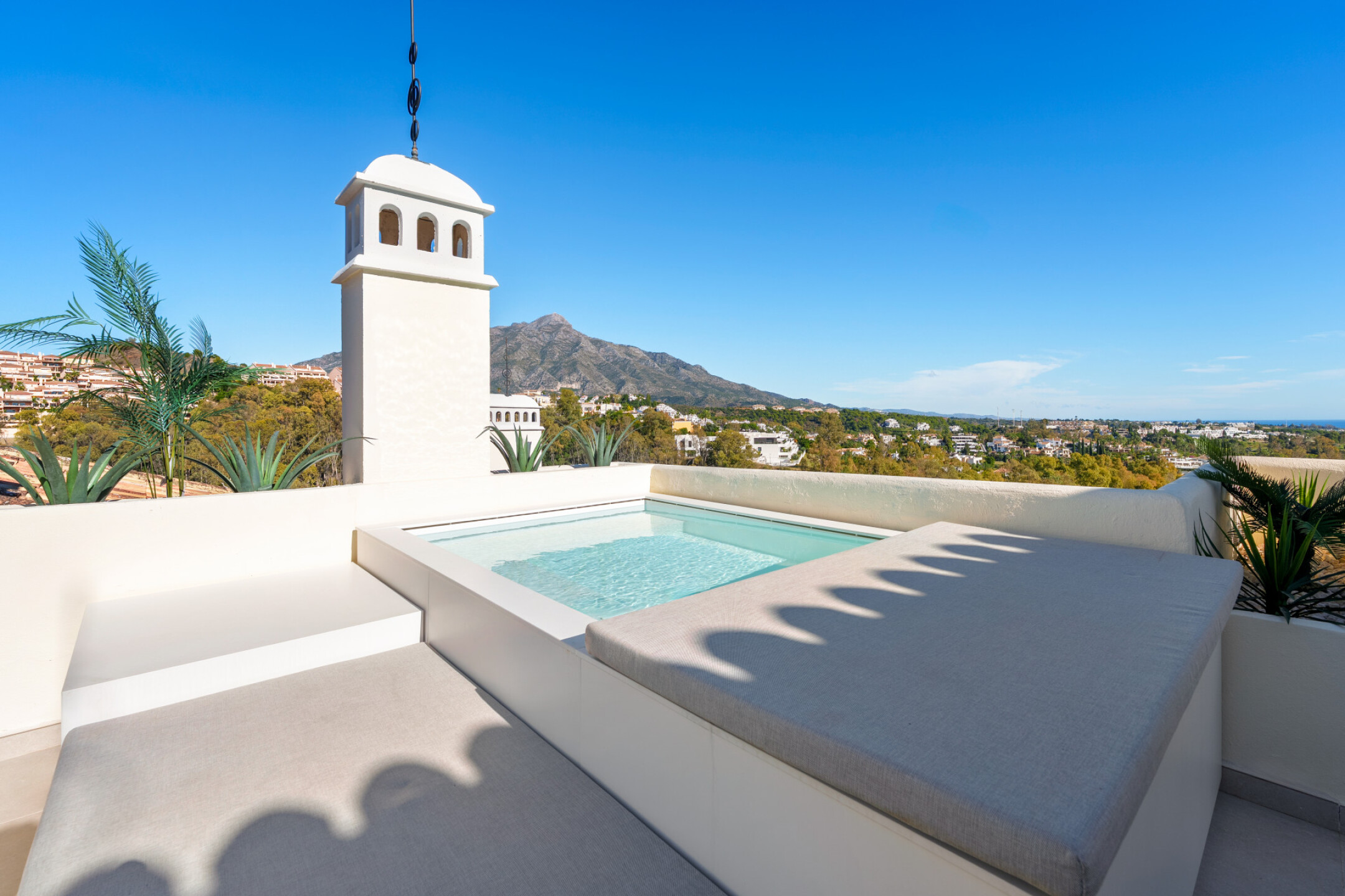 Renovated Scandinavian-Style Duplex Penthouse with Private Pool and Panoramic Views in La Cerquilla - Image 17