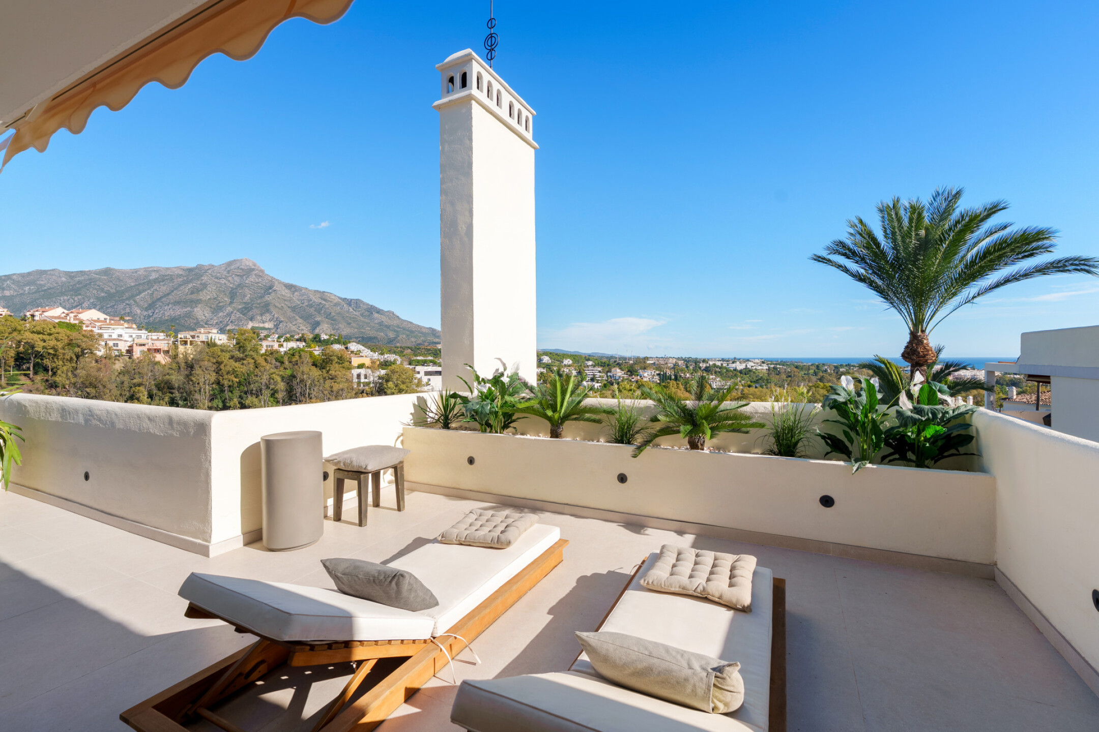 Renovated Scandinavian-Style Duplex Penthouse with Private Pool and Panoramic Views in La Cerquilla - Image 20