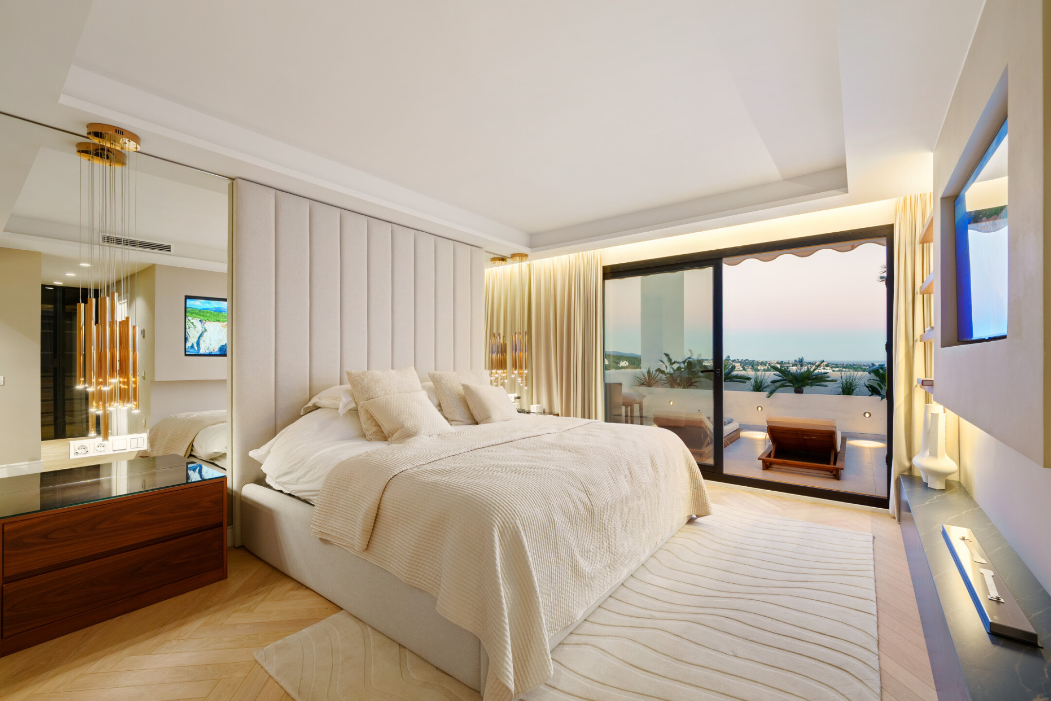 Renovated Scandinavian-Style Duplex Penthouse with Private Pool and Panoramic Views in La Cerquilla - Image 22